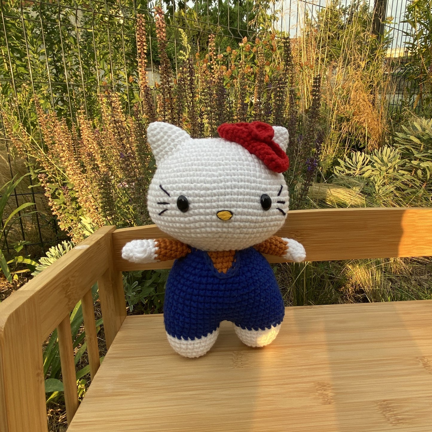 Hello Kitty au Crochet Fait Main