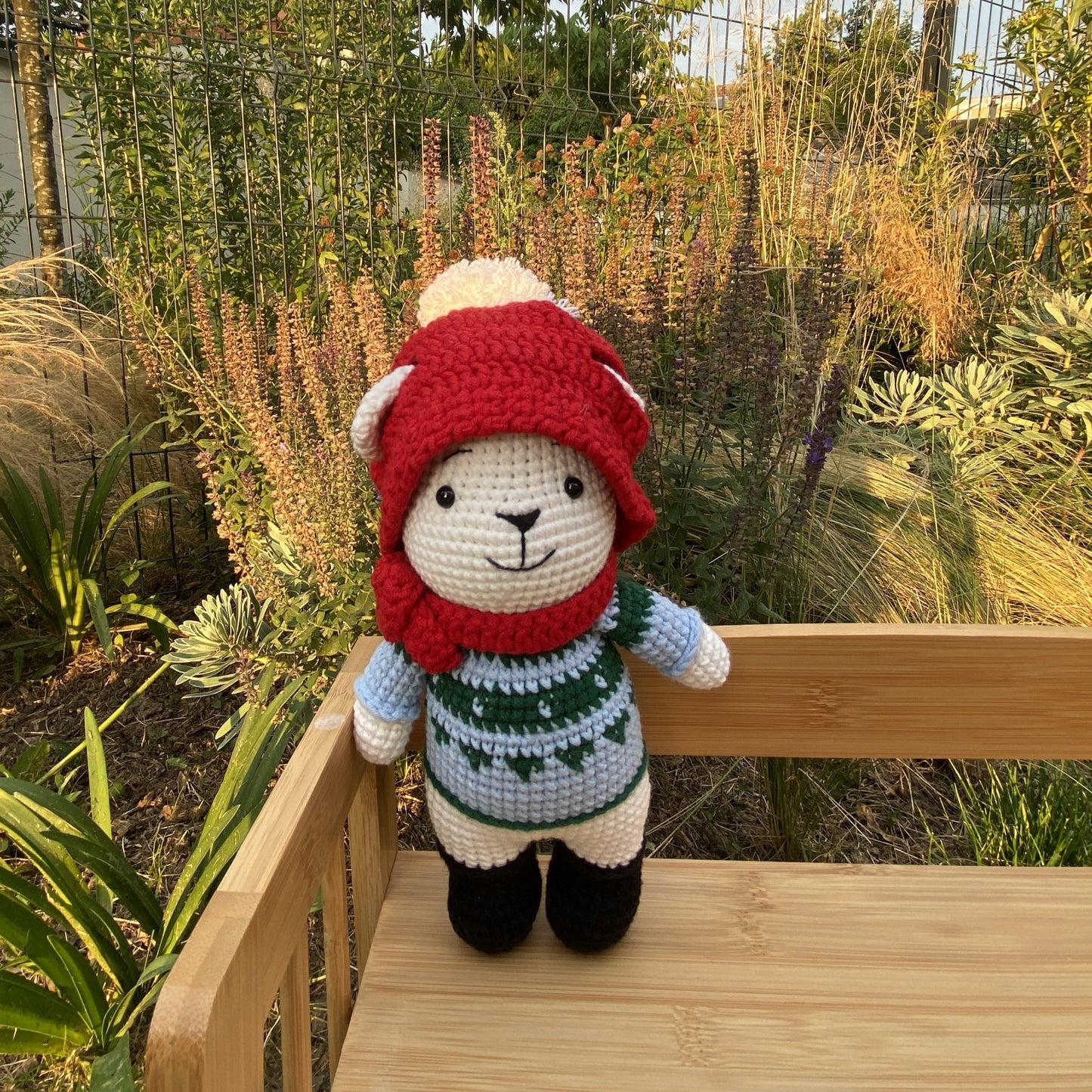 Ours Mignon en Crochet Fait Main pour Noël