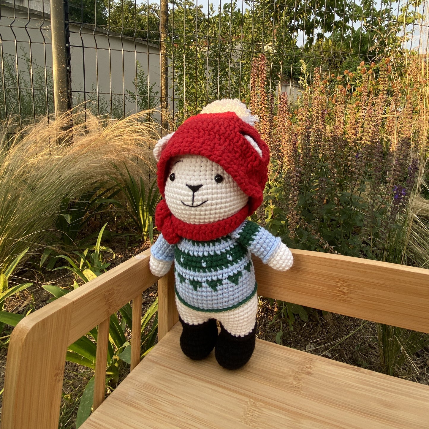Ours Mignon en Crochet Fait Main pour Noël