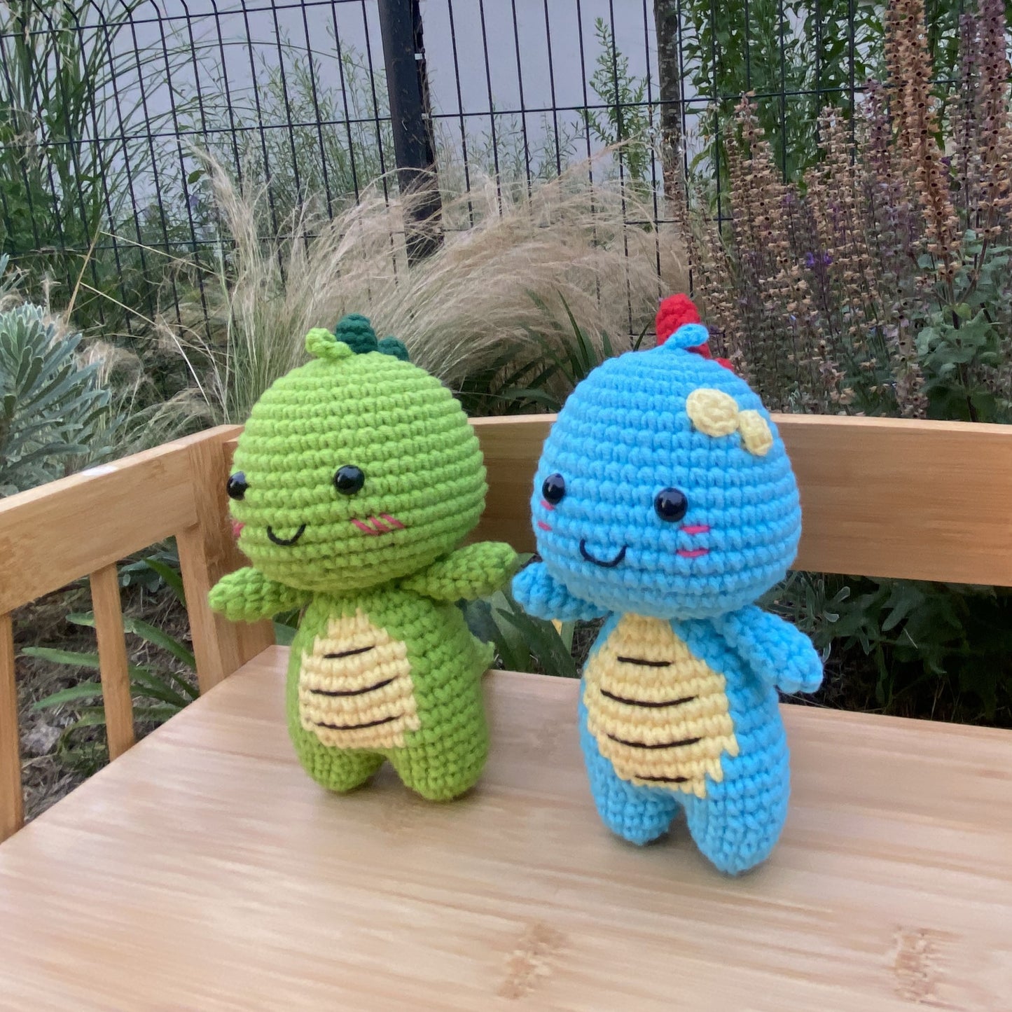 Porte-clés Dinosaure Mignon au Crochet Fait Main