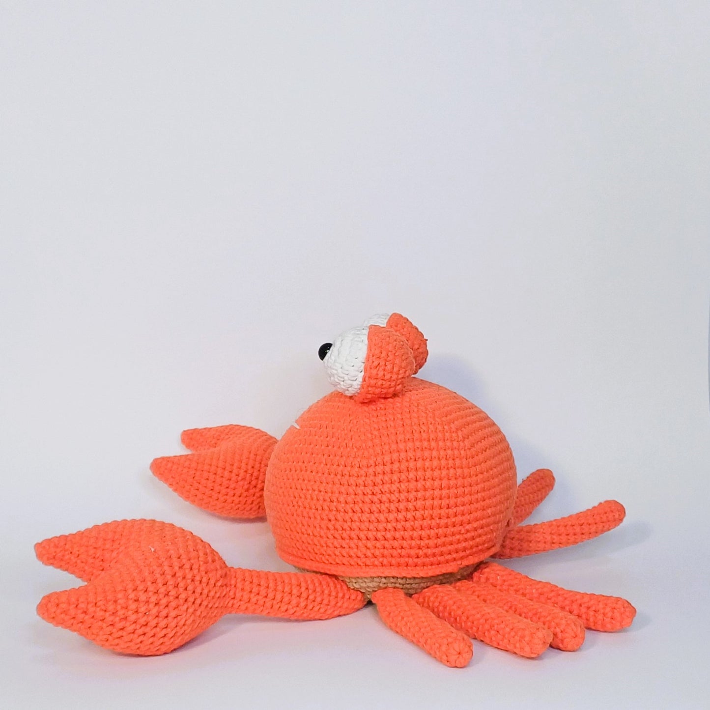 Peluche au crochet de la crabe géante