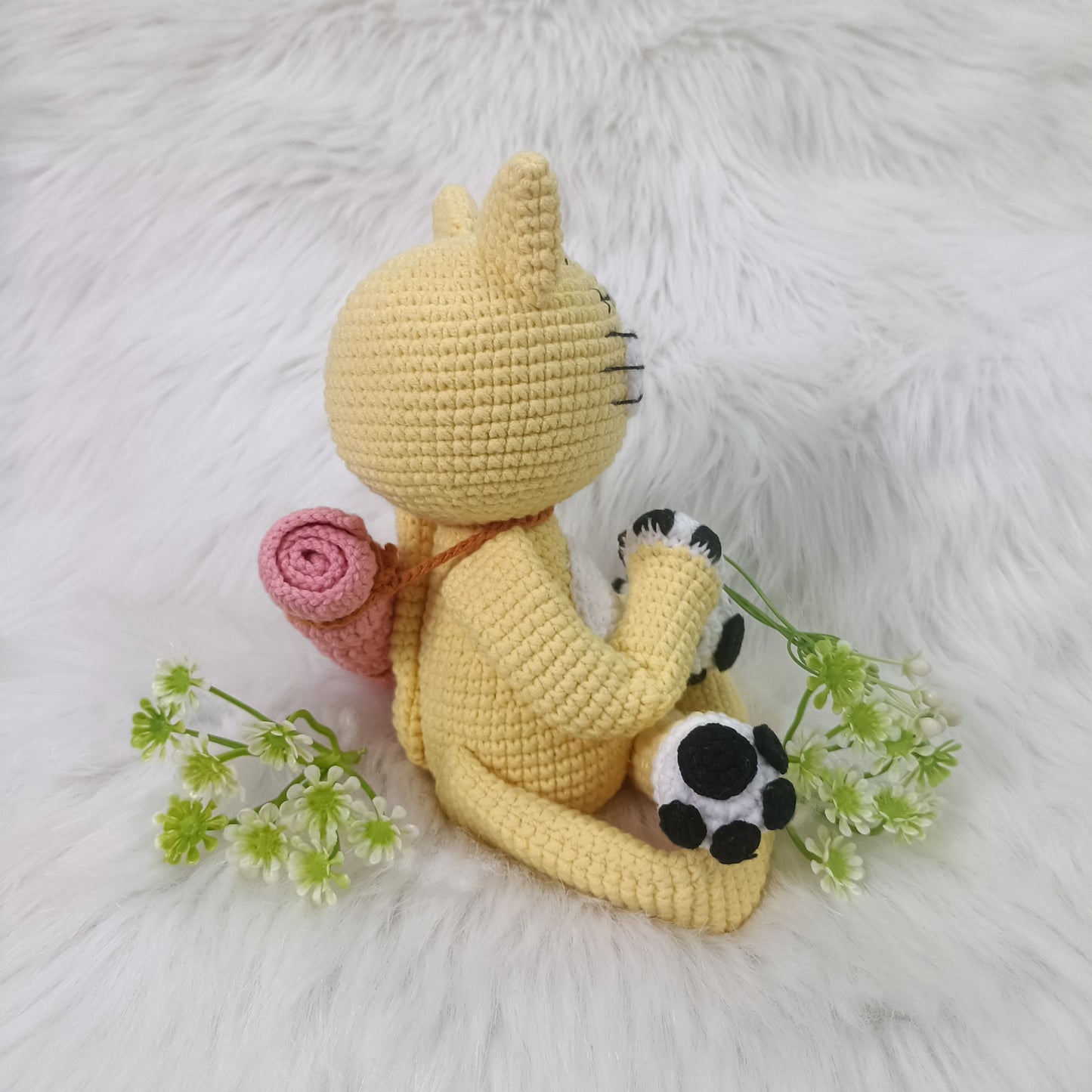 Yogi cat amigurumi en crochet fait main