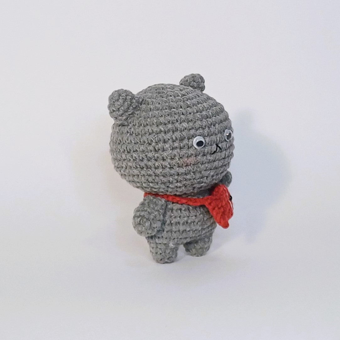 Handmade crochet of the adorable gray cat