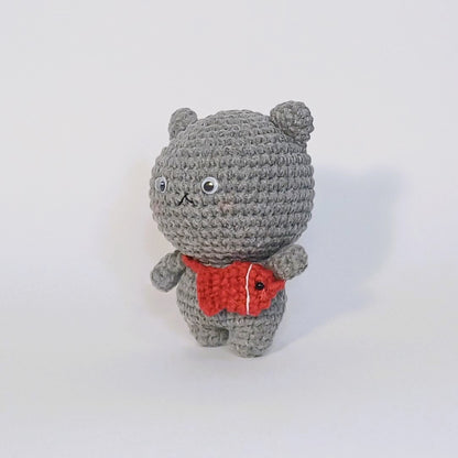 Handmade crochet of the adorable gray cat