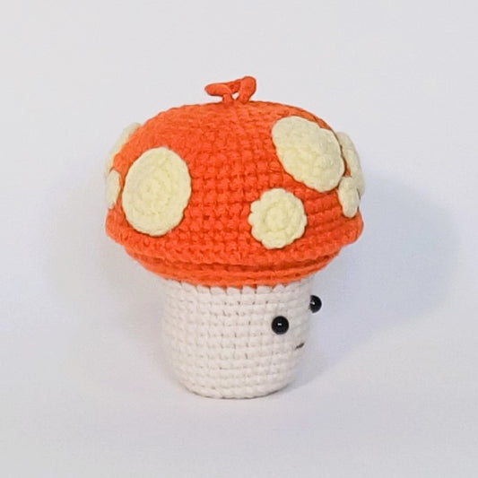 Mushroom-shaped crochet keychain