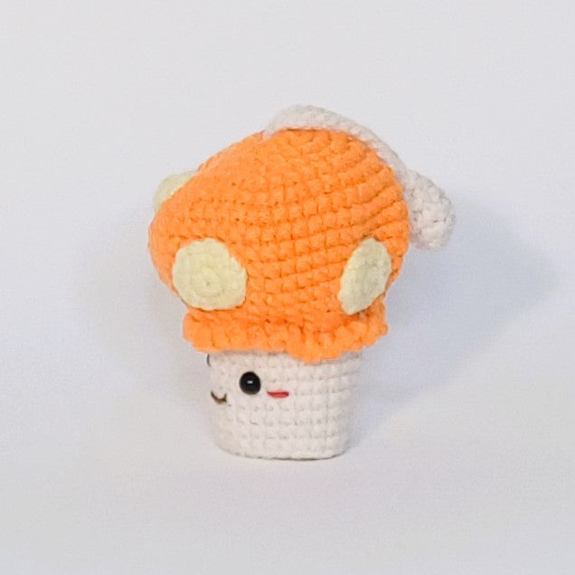 Mushroom-shaped crochet keychain